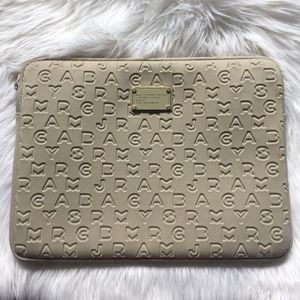 NWOT Marc by Marc Jacobs Beige 15” Laptop Case